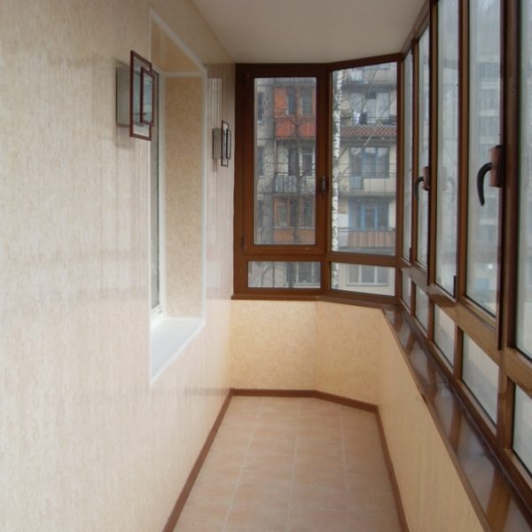 Отделка балконов и лоджий: самые популярные варианты.
